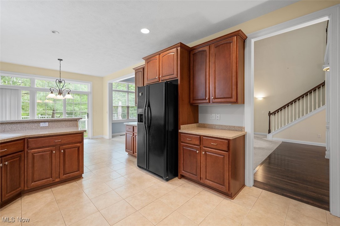 Westlake, Ohio 44145, United States, 3 Bedrooms Bedrooms, ,4 BathroomsBathrooms,Residential,Contingent,135418