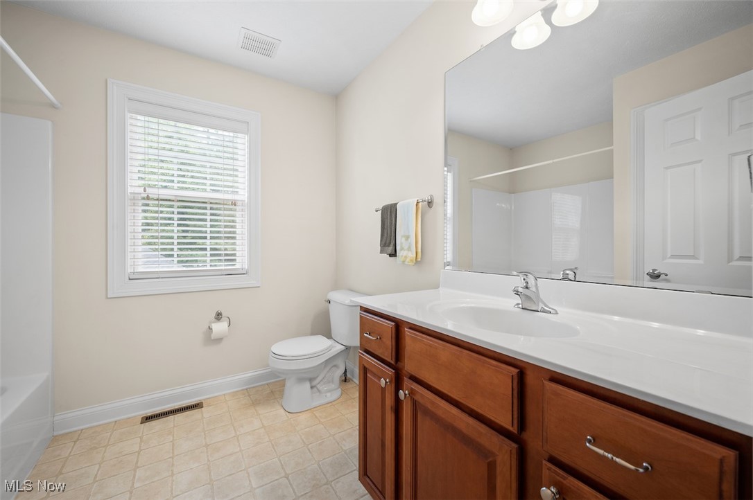 Westlake, Ohio 44145, United States, 3 Bedrooms Bedrooms, ,4 BathroomsBathrooms,Residential,Contingent,135418