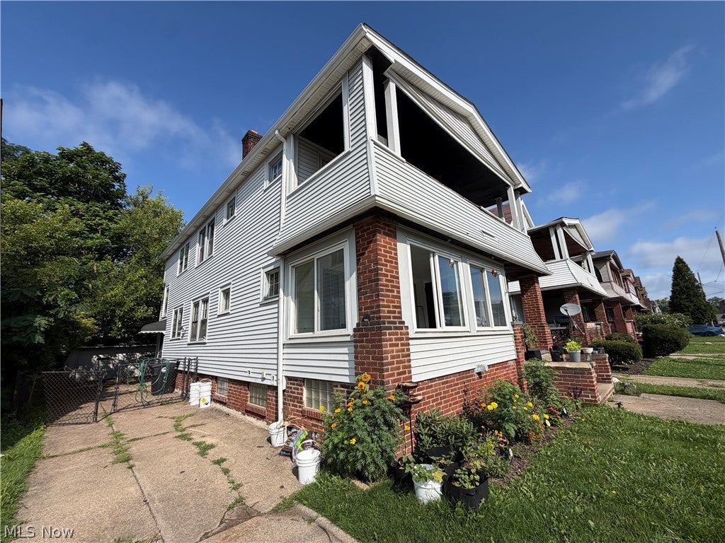 3334 E 146th Street