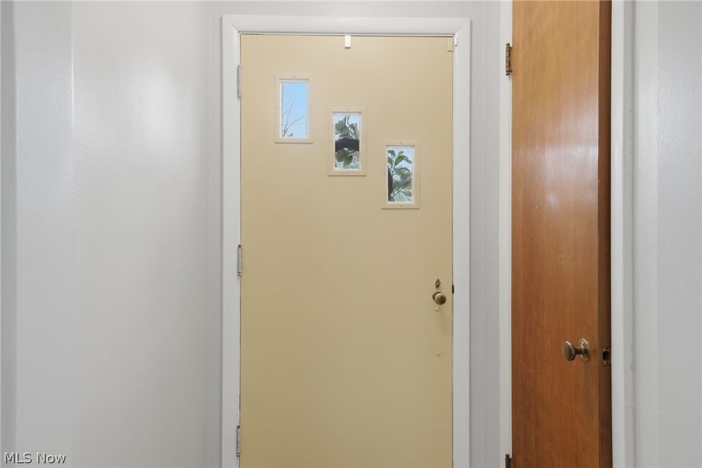 Photo of 1824 Sackett Avenue, Cuyahoga Falls, OH 44223 (MLS # 5205109)