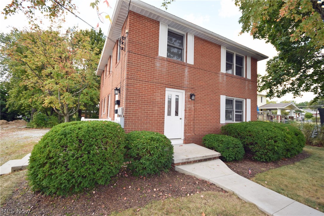 Brick Duplex Investment Opportunity in Wadsworth. Solid well maintained. Each unit has 2 bedrooms, bath, kitchen w/ eating area and living room. Separate utilities and each unit has a separate lockable basement with washer/dryer hookup. Detached garage separated and shared by both tenants. Current rent amounts are $510/month and $600/month. Tenant pays all utilities. Great location! Don't wait until this property is sold! Call today and schedule your personal tour!