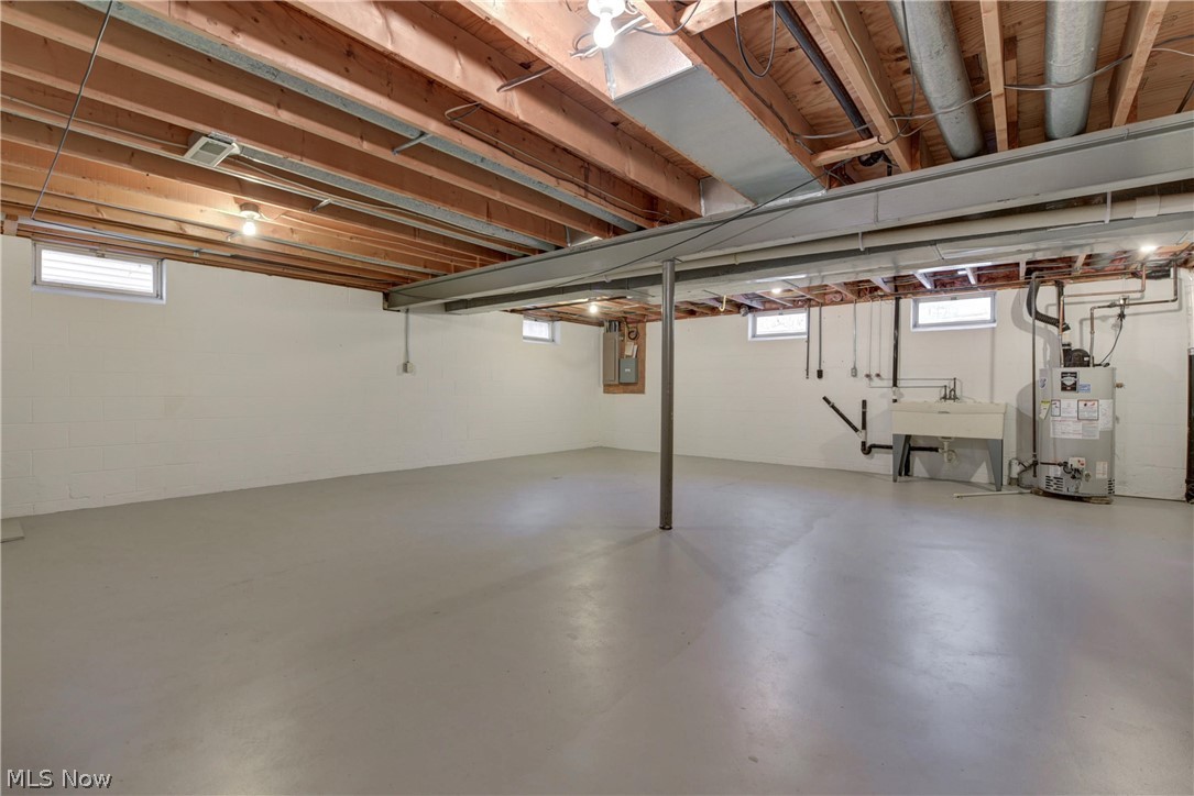 Williamsburg Heights 06 - Residential