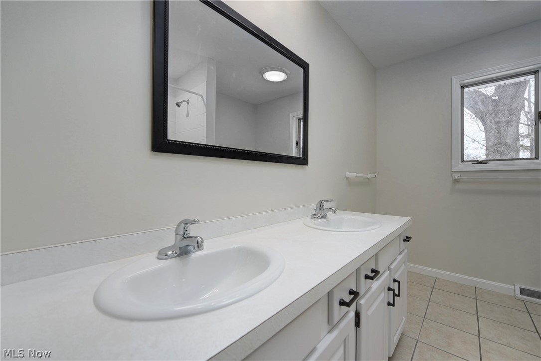 Williamsburg Heights 06 - Residential