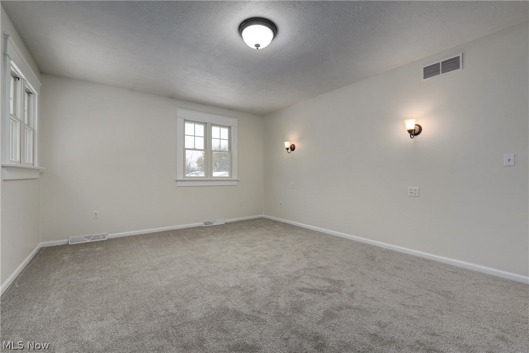 Williamsburg Heights 06 - Residential