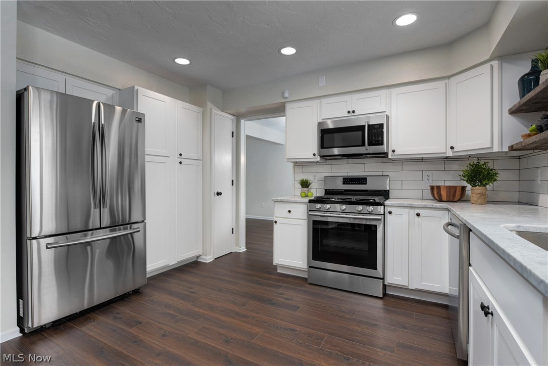 Williamsburg Heights 06 - Residential