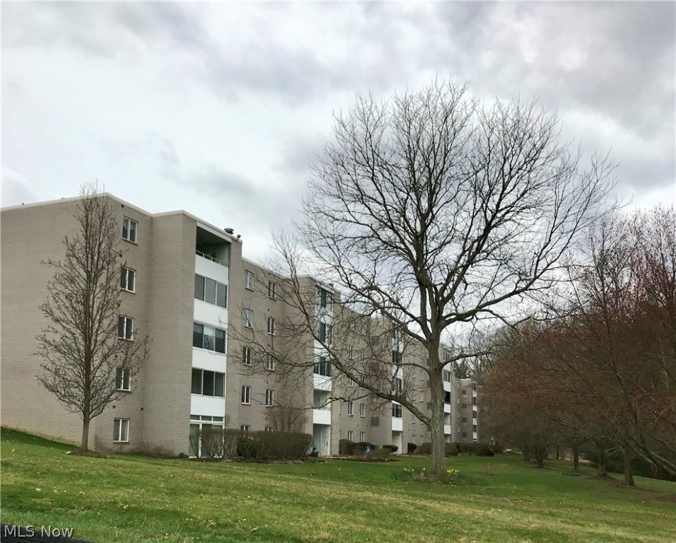 Well maintained Condo in Whispering Hts! Updated White Kitchen with all Appliances and Washer/Dryer. Newer Furnace & HWT. Spacious open floor plan with Sliders to Patio. Features secure building, social room, exercise room, library, pool room and swimming pool! Owner has parking spot in garage and two storage units inside.