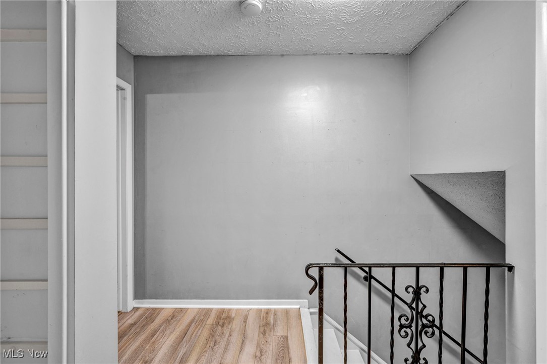 Country Club Twnhse North - Residential