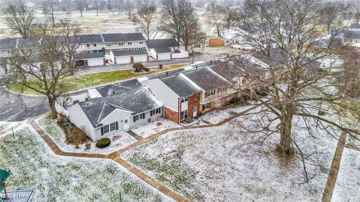 Country Club Twnhse North - Residential