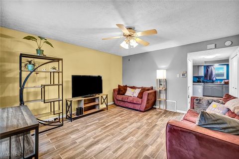 Tiny photo for 2095 Beechtree Drive, Uniontown, OH 44685 (MLS # 5177724)