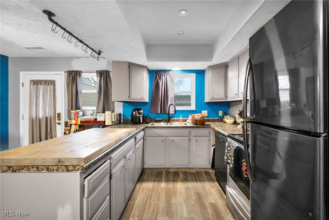 Country Club Twnhse North - Residential