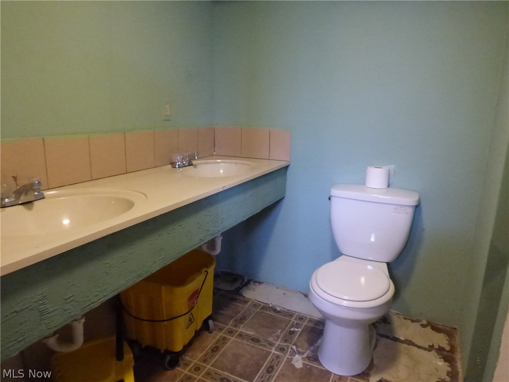 Ford & Holdens - Residential