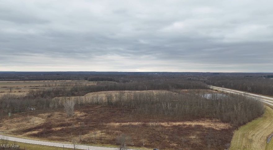 24.2± Acres 1,061± FT Frontage on State Route 11 and 1,620± FT Frontage on State Route 307.
High traffic area with easy access to Jefferson, Ashtabula County Seat Nine (9) Miles to Interstate 90
Zoned Retail but Dorset Township has Flexible Zoning. Gas and Oil Well on Property.
State Route 11 Connects Ashtabula to Youngstown
Northeast Ohio Regional Airport is just minutes away in Jefferson