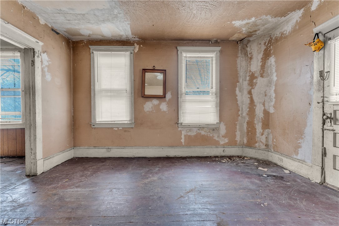 Joseph Hoffmans Posen Sub - Residential Income