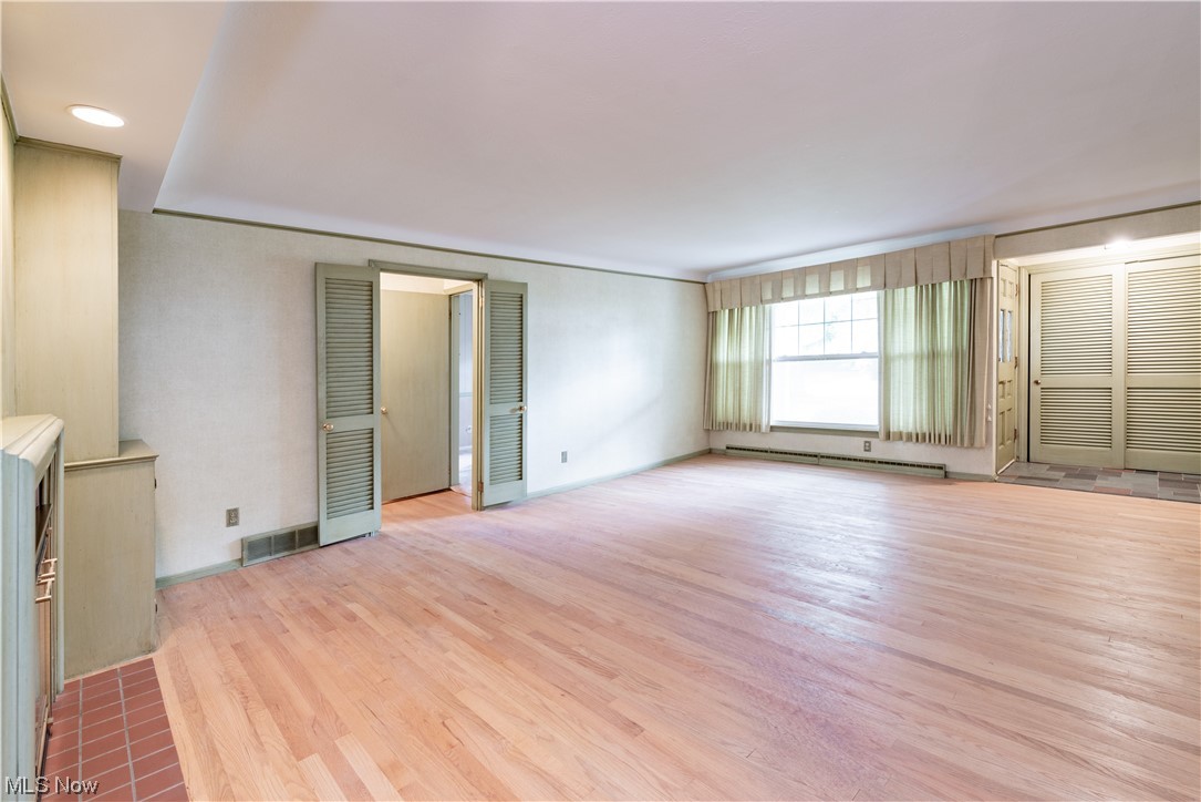 Colahan Drive - Residential