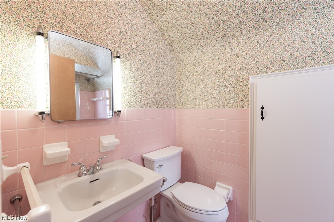 Colahan Drive - Residential