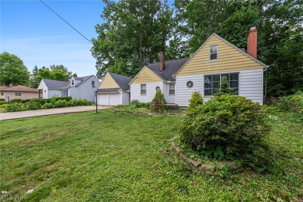 Photo of 29408 Luxona Avenue, Wickliffe, OH 44092 (MLS # 5221289)