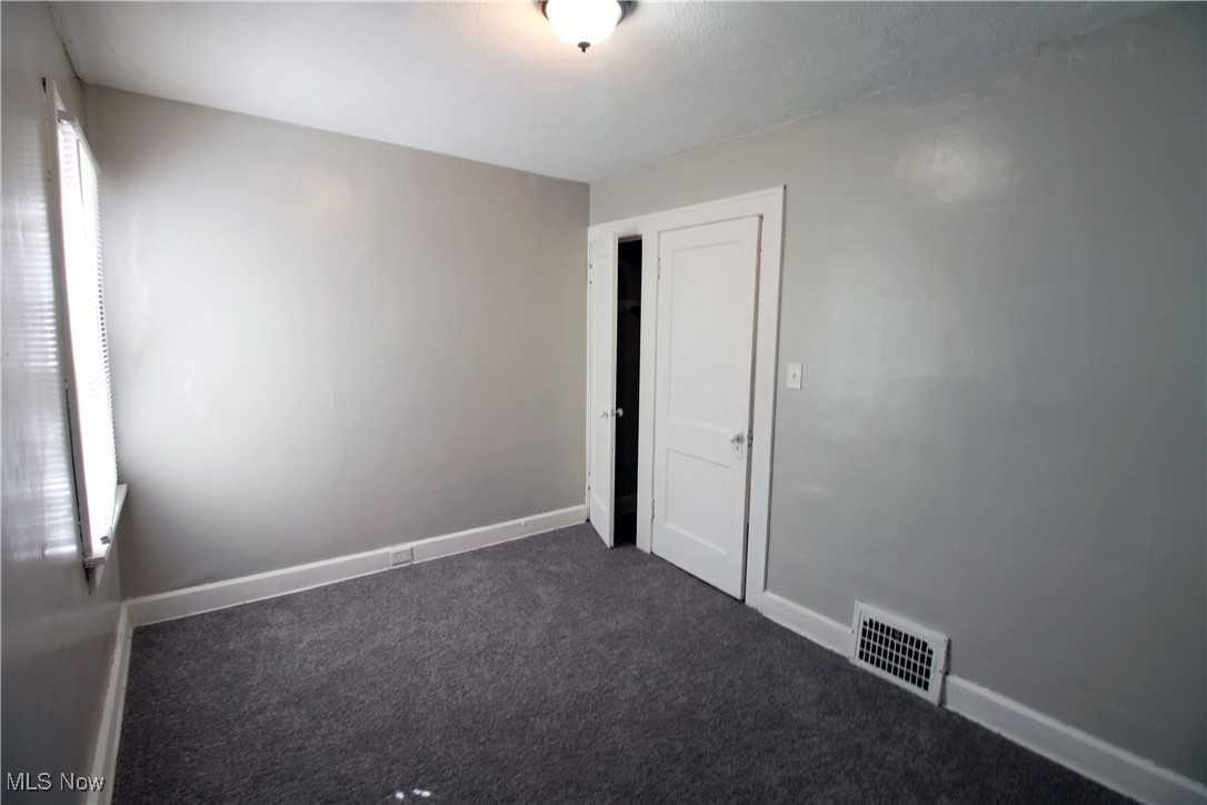 James M & Colgaie Hoyts Sub - Residential Income