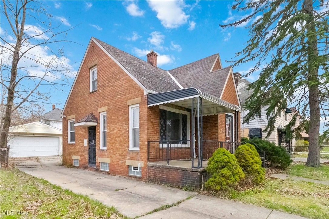 16301 Invermere Avenue, Cleveland, Ohio image 4