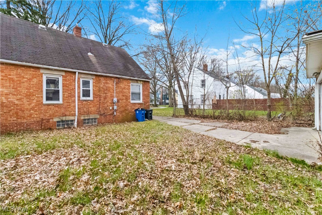 16301 Invermere Avenue, Cleveland, Ohio image 27