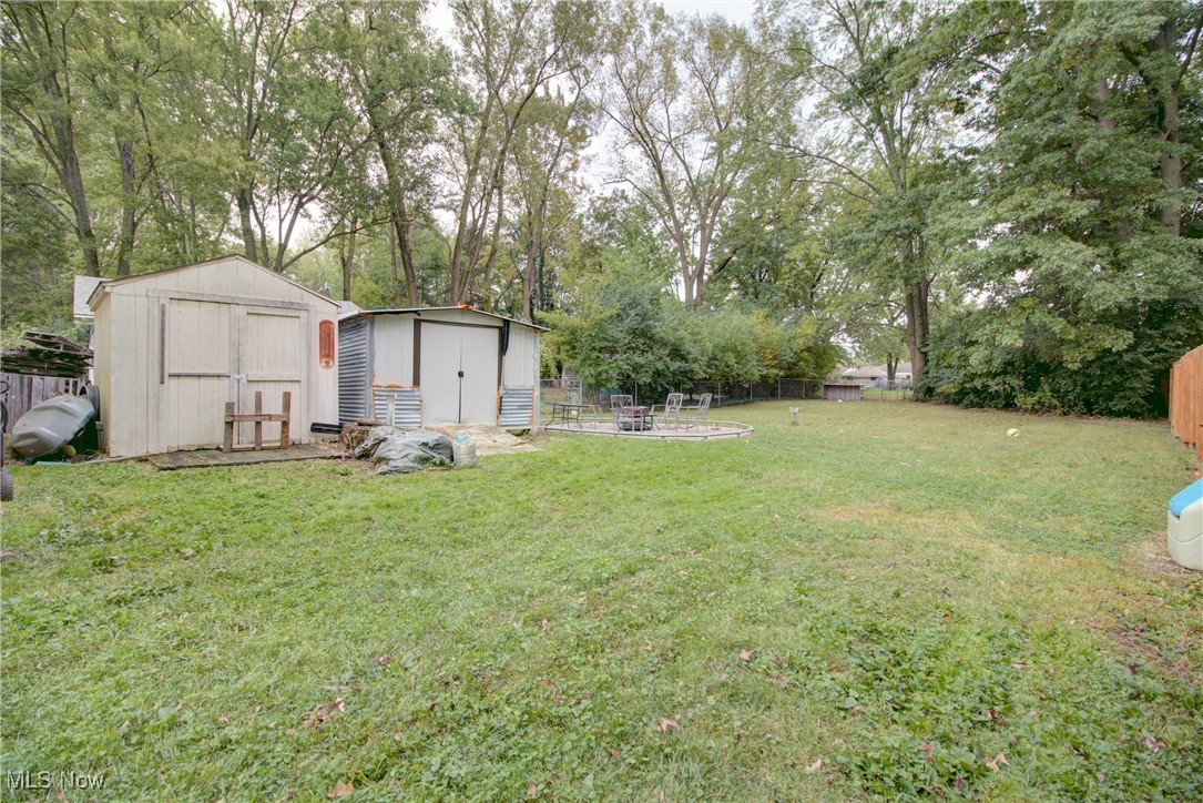 233 Kempton Drive, Berea, Ohio image 32