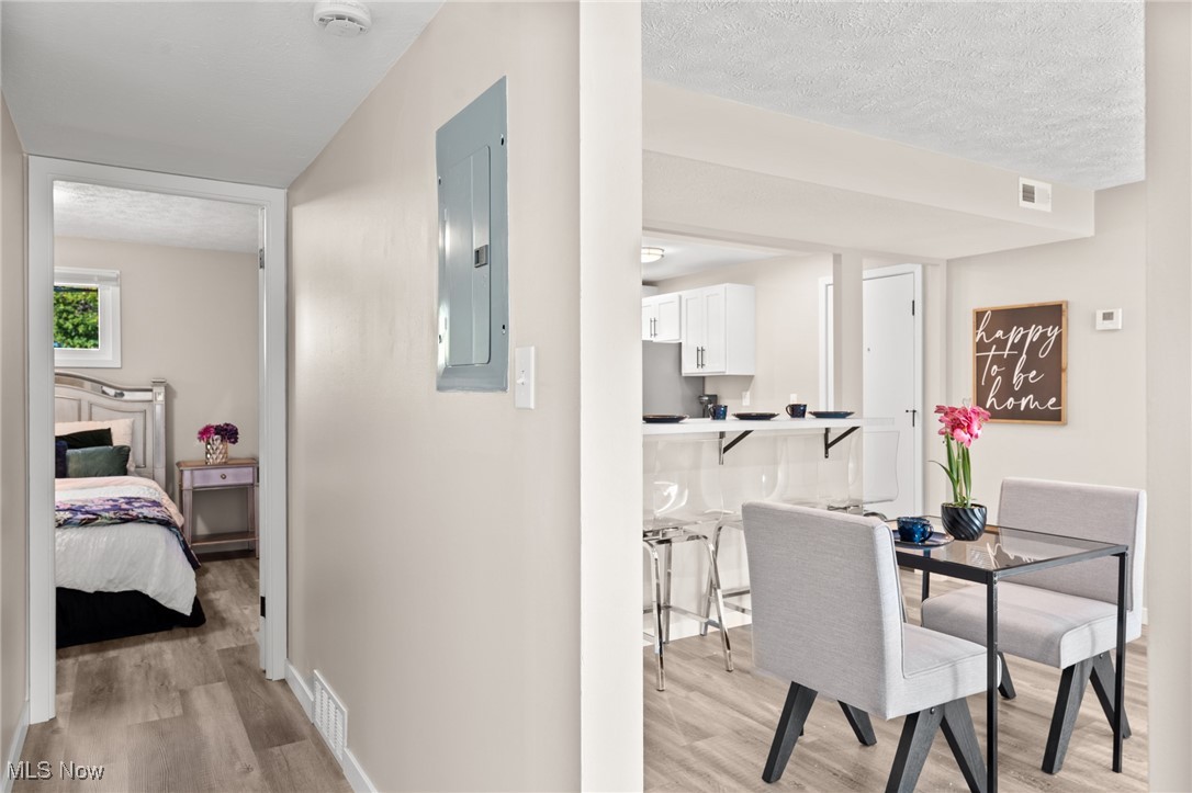 Rocky River, Ohio 44116, United States, 2 Bedrooms Bedrooms, ,1 BathroomBathrooms,Residential,Pending,228453