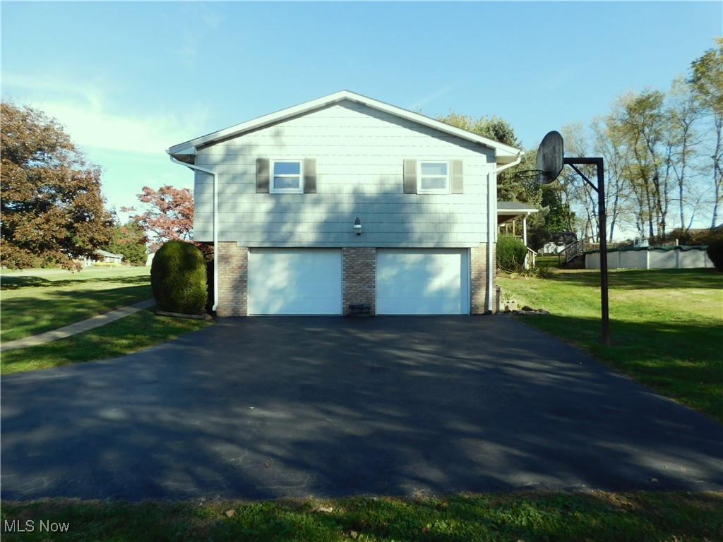 49410 South Park Circle