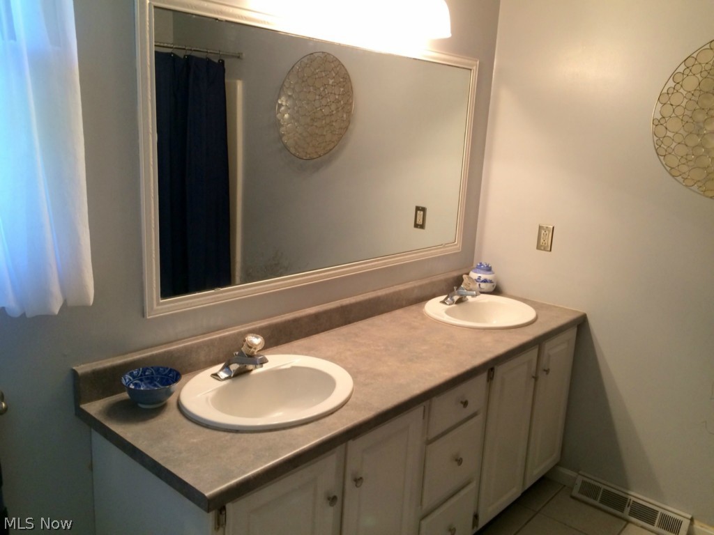 Sussex Village Green - Residential