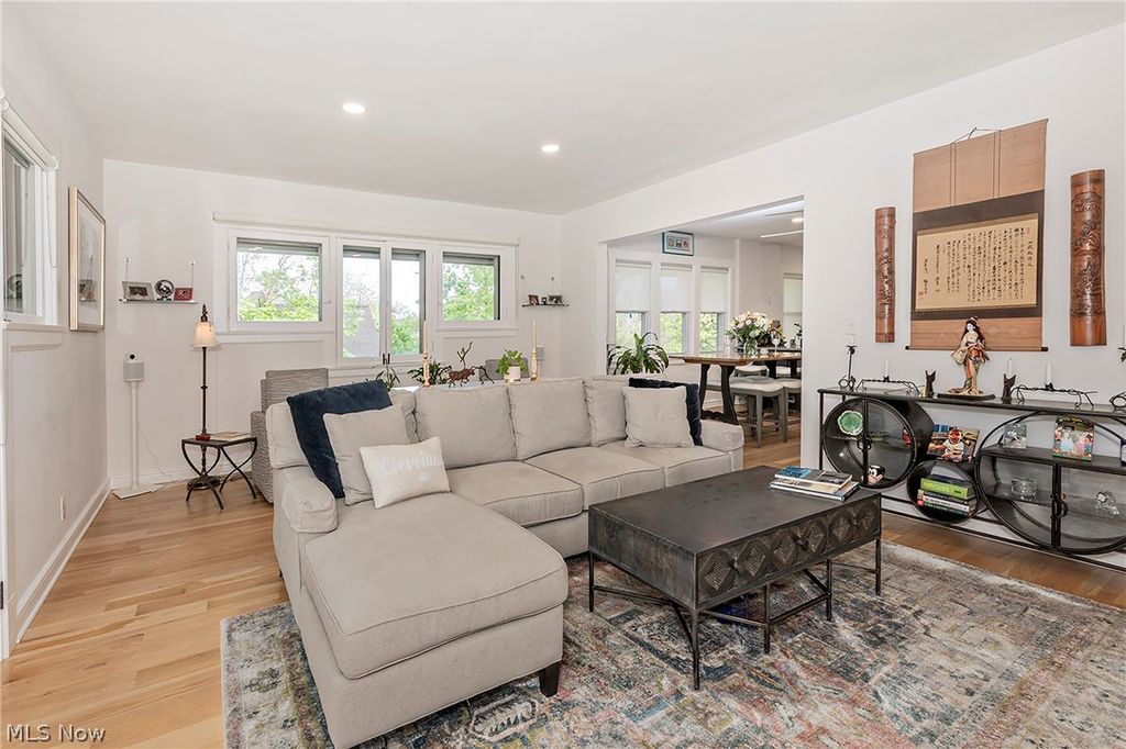 Photo of 2577 Overlook Road #W3 (5), Cleveland Heights, OH 44106 (MLS # 5206144)