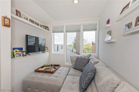 Tiny photo for 2577 Overlook Road #W3 (5), Cleveland Heights, OH 44106 (MLS # 5206144)