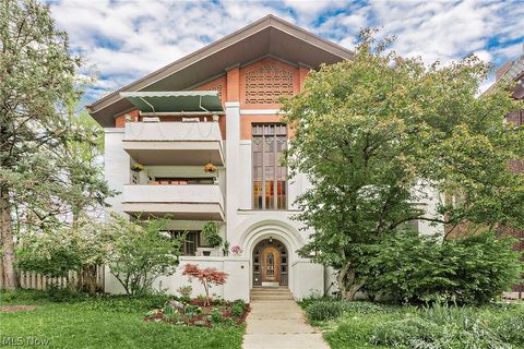 Photo of 2577 Overlook Road #W3 (5), Cleveland Heights, OH 44106 (MLS # 5206144)