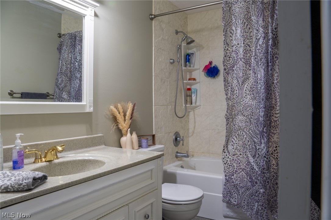 Lakeview Estate - Residential