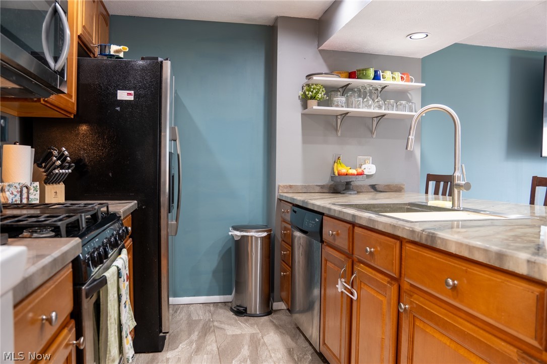 Lakeview Estate - Residential