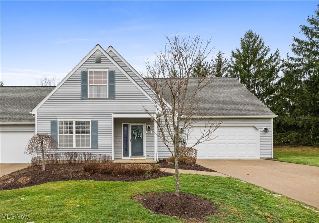 Photo of 9026 Twin Hills Parkway #12F, Twinsburg, OH 44087 (MLS # 5181026)