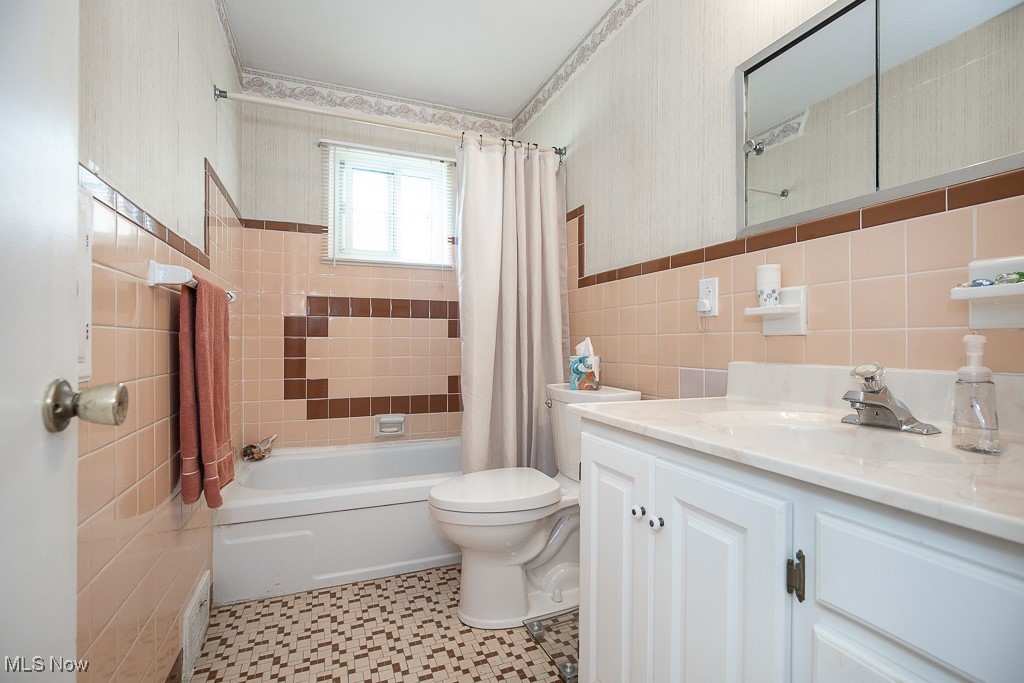 30812 Ronald Drive, Willowick, Ohio image 13