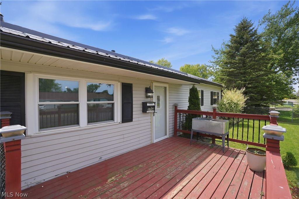 Photo of 2708 19th Street NE, Canton, OH 44705 (MLS # 5210688)