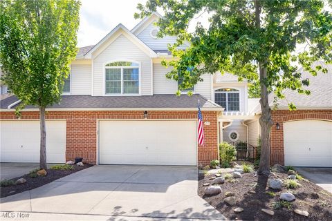 401 Bounty Way Unit 239, Avon Lake, OH 44012 - #: 5151477