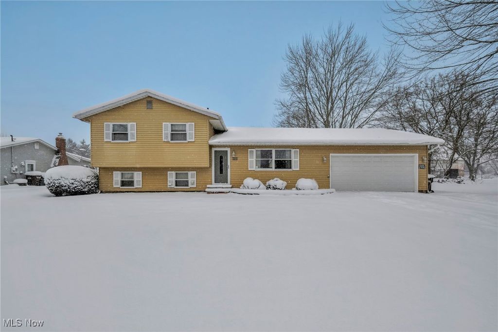 Photo of 10690 Hawke Road, Columbia Station, OH 44028 (MLS # 5181953)
