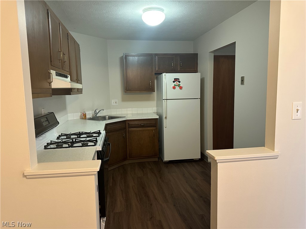 Clague Towers - Residential