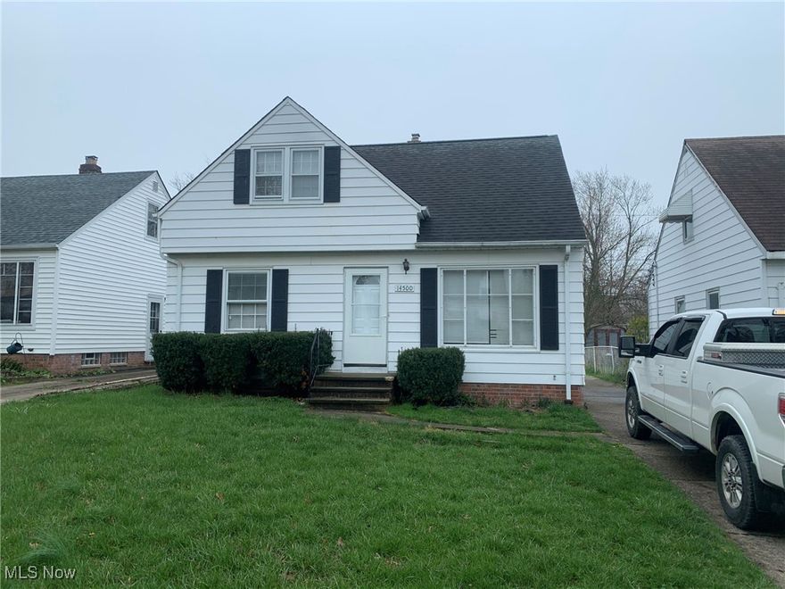 Don’t miss this charming 3-bedroom, 2-bath bungalow! The home features a spacious living room, an eat-in kitchen, and a full basement with plenty of storage space. The main floor includes two bedrooms and a full bath, while the second floor offers a large dormer-style third bedroom with its own full bathroom. A 1-car detached garage adds convenience. Currently tenant-occupied, this property brings in $1000/month in rent, with the lease in place (month to month). A great opportunity for investors—act fast!