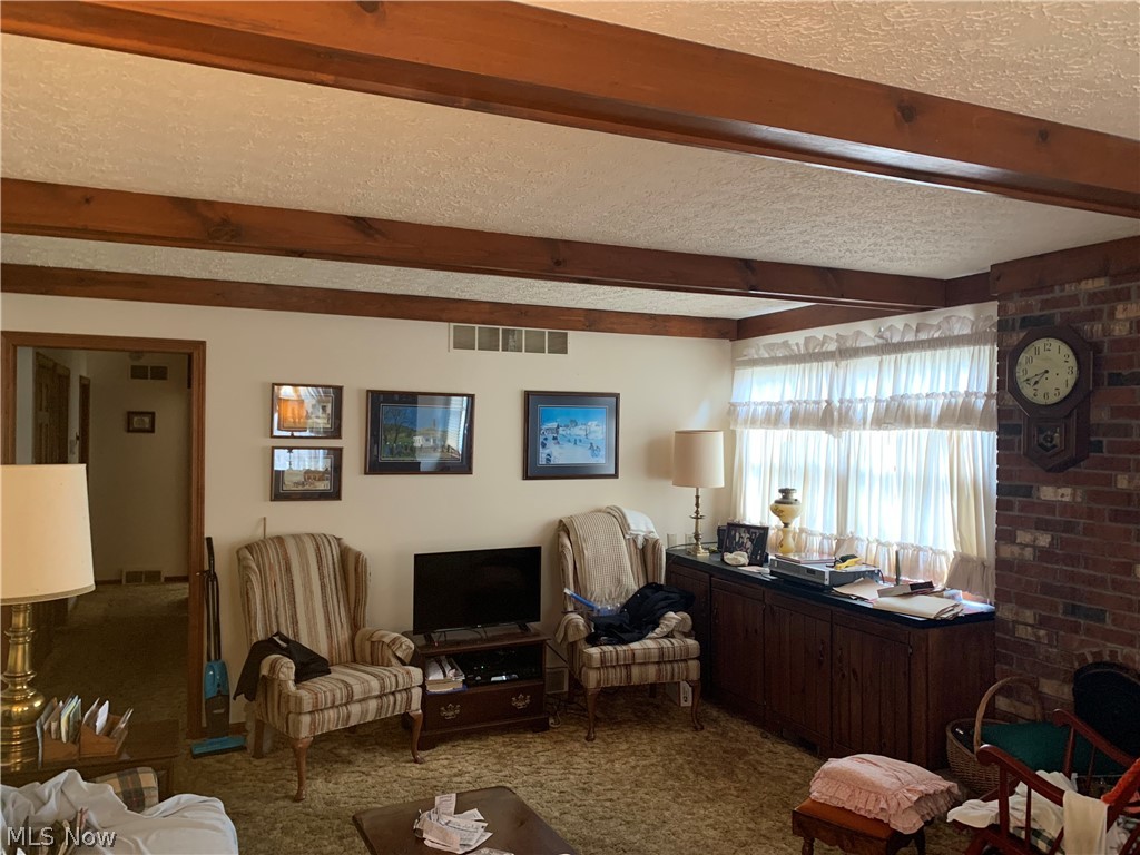 D M & J J Almasy 01 - Residential