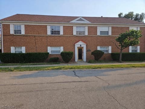 Photo for 17902 Lake Shore Boulevard