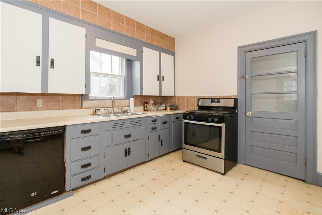 Wadsworth Tripp & Dewolfs Add - Residential