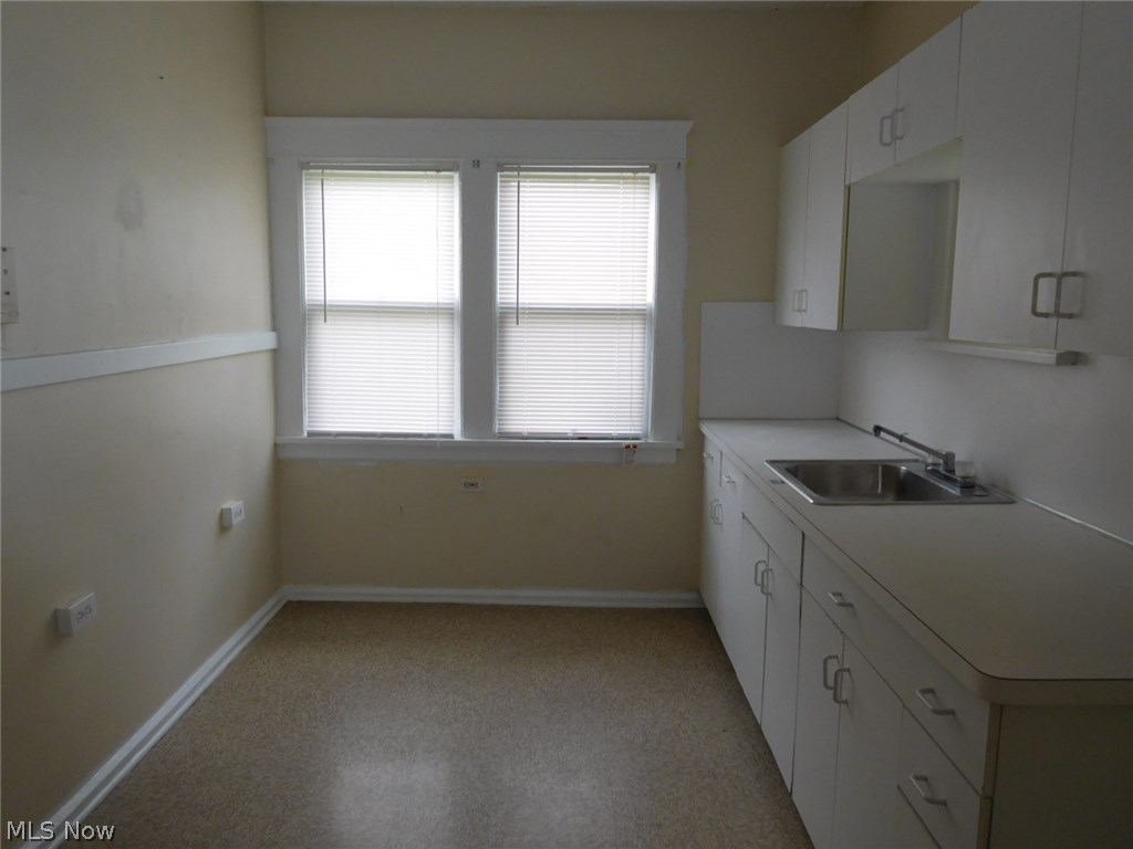 Forest Hills - Residential Income