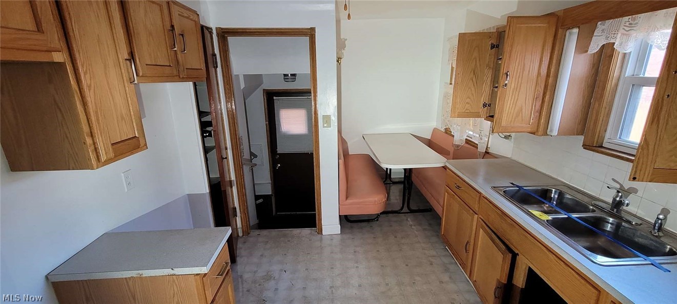 Shaker-Lee - Residential