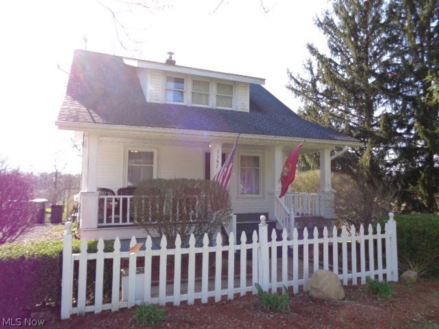 So many updates here! Kitchen, bathrooms, first floor laundry and so much more! There is a fenced area perfect for pets. Large bedrooms and kitchen. Formal dining room is a great place to have family dinners. The large kitchen features lots of cabinets and counter space! The baseement is a walk out with finished space. Land backs up to a spacious field and also features open space to one side. Call today so you can enjoy the green space this summer!
House will have a new septic system installed.