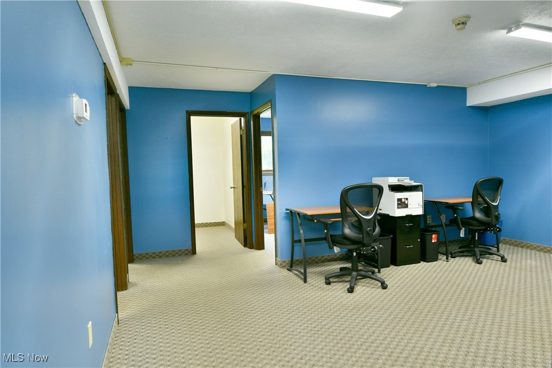 Girard-Loys Corner - Commercial Lease