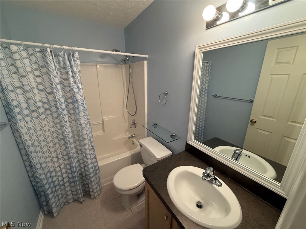 Bel Mawr Condo Ph V - Residential