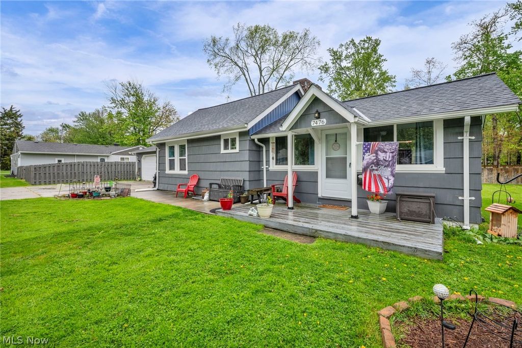 Photo of 7476 Pinehurst Drive, Mentor on the Lake, OH 44060 (MLS # 5206186)