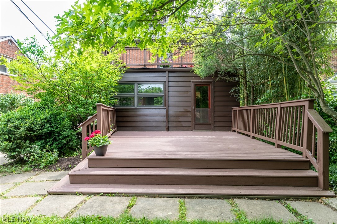 Edward Kneens - Residential