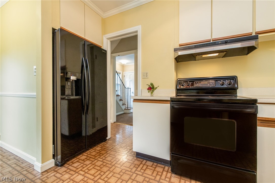 Edward Kneens - Residential